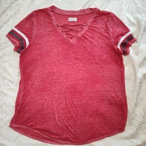24/7 MAURICES Womens Red Lace Up V Neck Front XL T-shirt